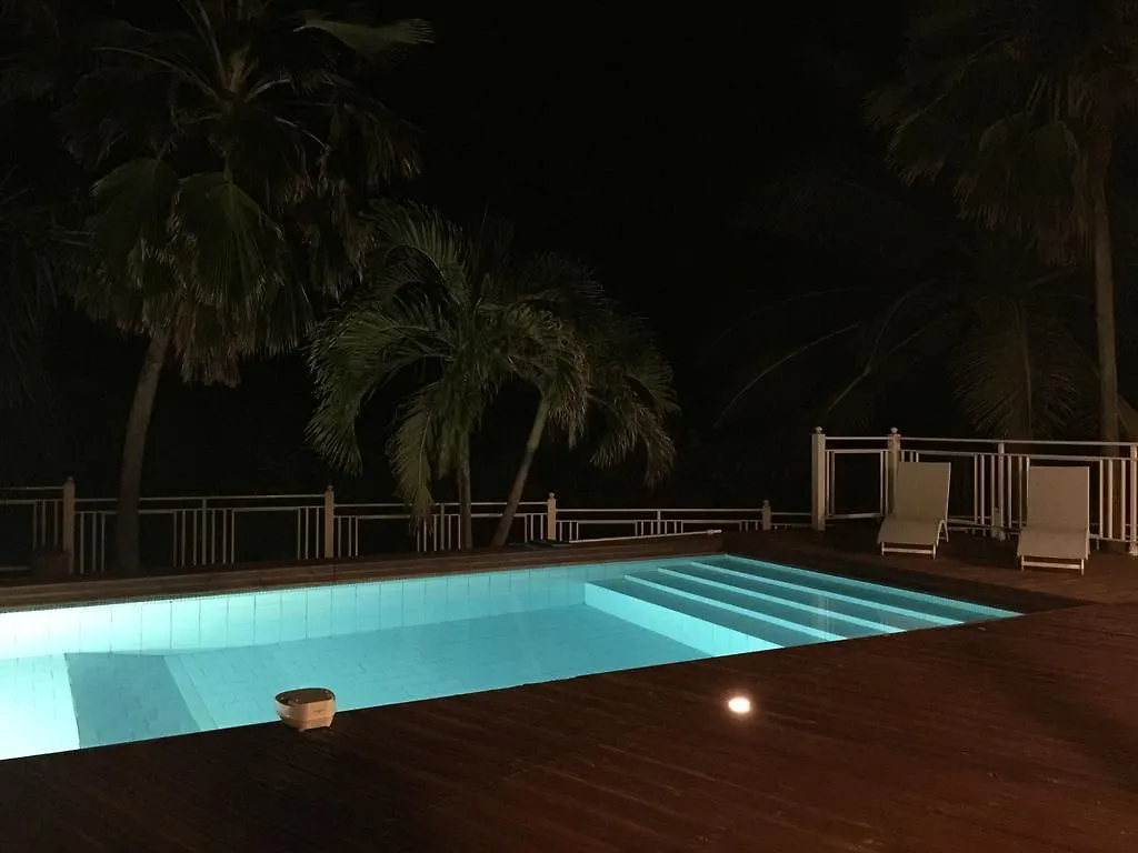 לה מול Villa Vue Ocean 0*, לה מול